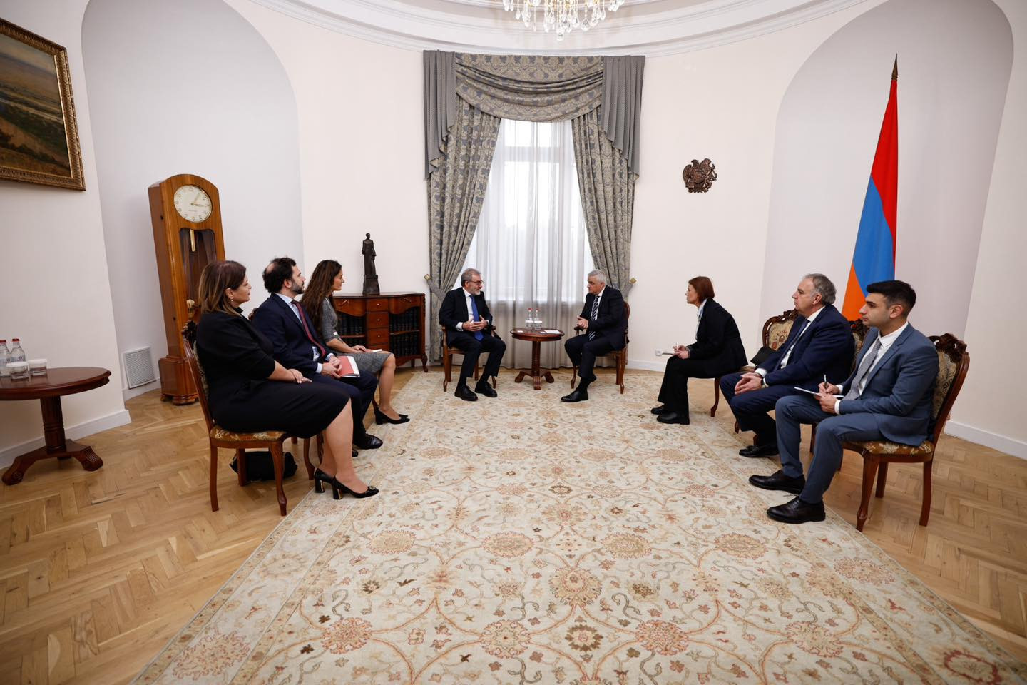 Հայաստանը պատրաստակամ է իր հնարավորությունների չափով աջակցելու Իսպանիային ջրհեղեղի հետևանքները մեղմացնելու ուղղությամբ. փոխվարչապետ