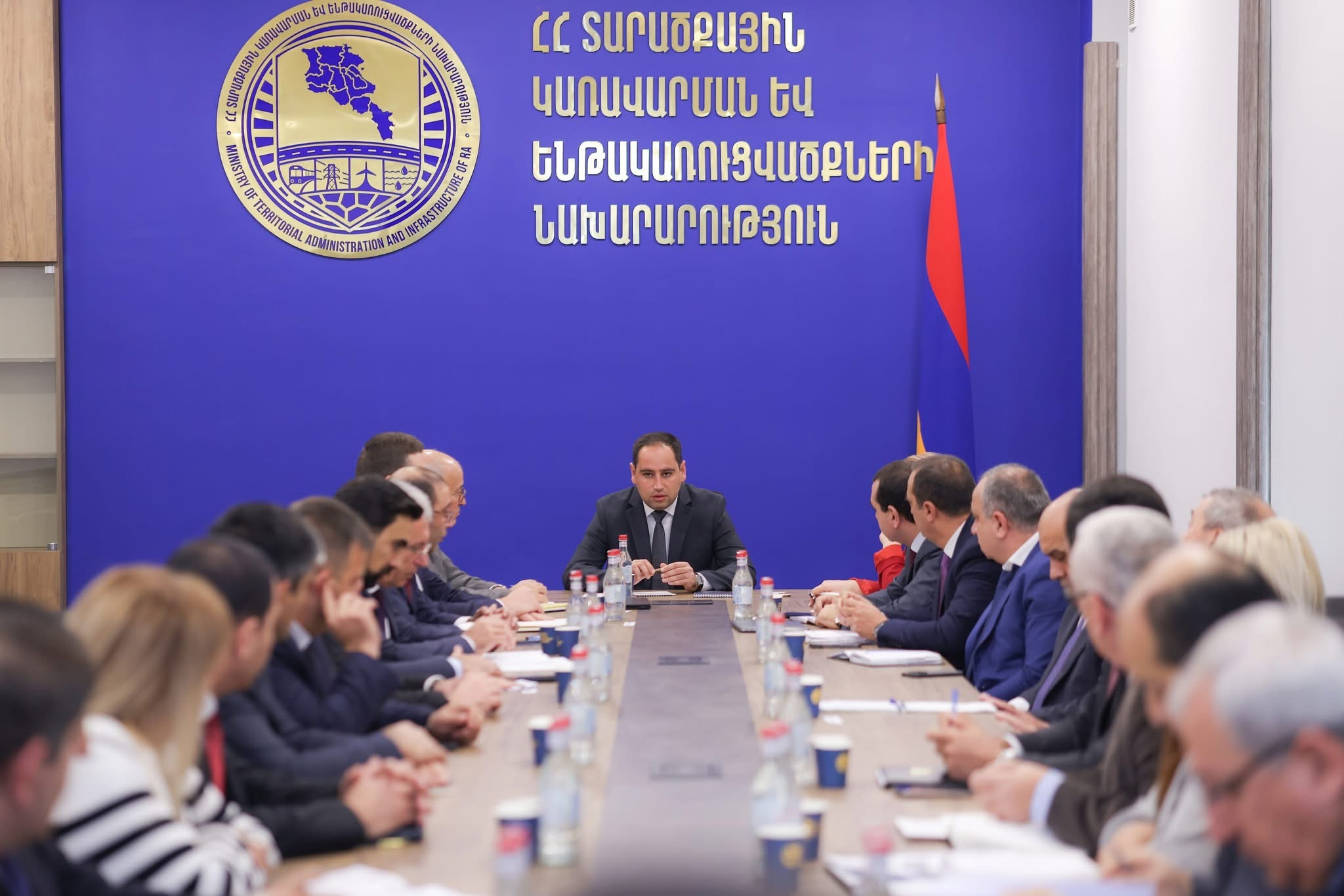 Նախարար Դավիթ Խուդաթյանը ՏԿԵՆ աշխատակազմին հորդորել է չխուսափել որոշումներ կայացնելուց
