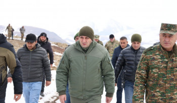 Սուրեն Պապիկյանն այցելել է սահմանագոտի