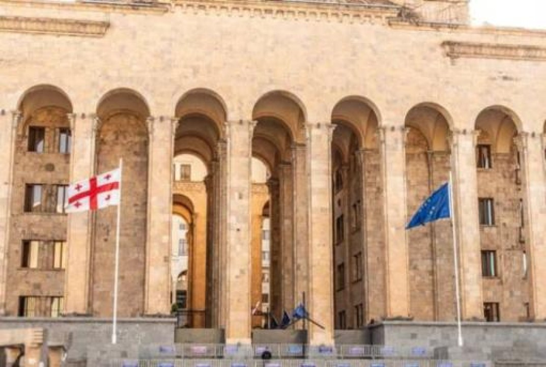 Վրաստանի 11-րդ գումարման խորհրդարանը ստանձնել է լիազորությունները, ընդդիմադիր ուժերը բոյկոտում են խորհրդարանի գործունեությունը