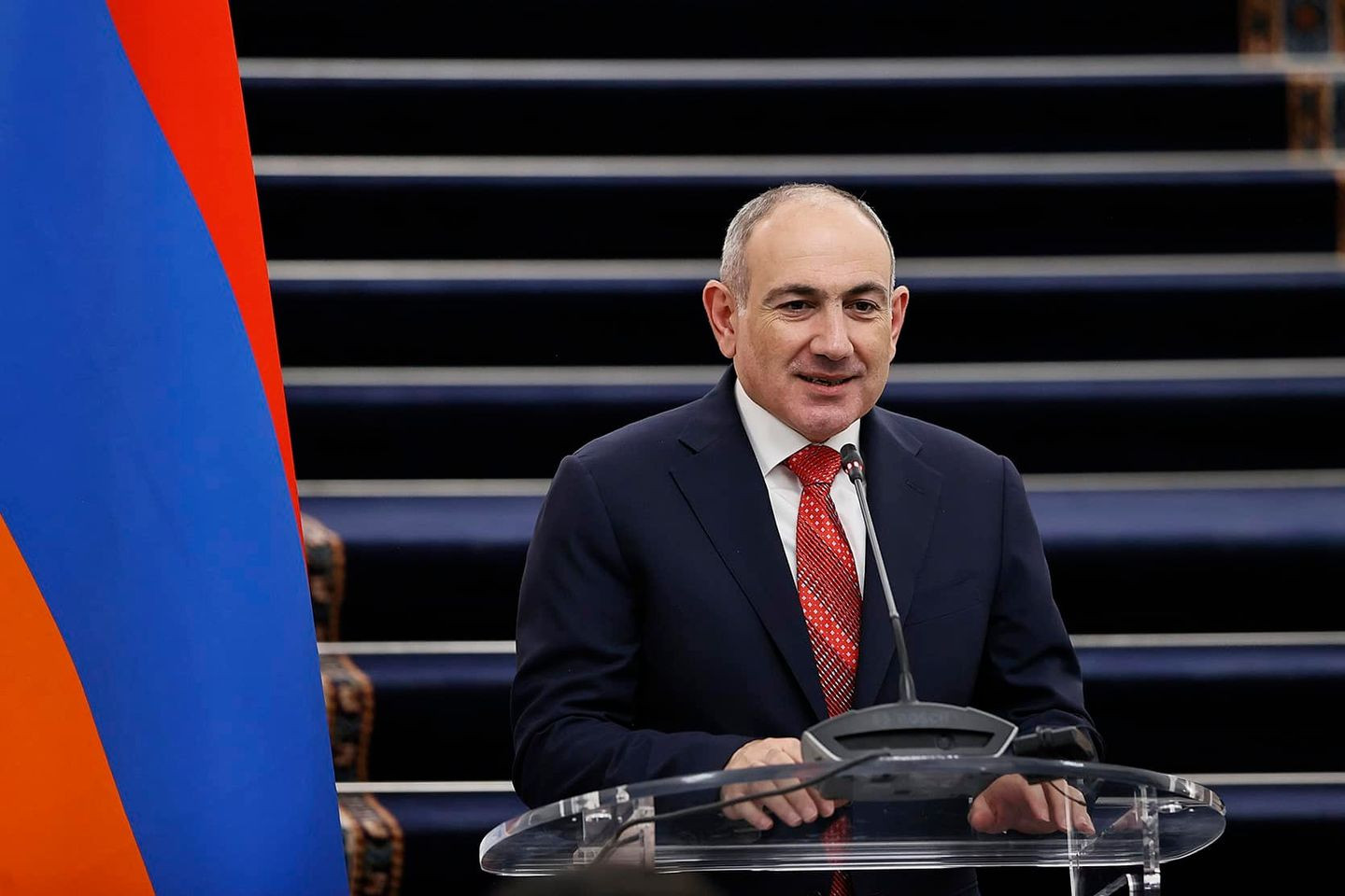 Կա՛մ թավշյա հեղափոխության անդամ, կա՛մ գաղափարաբանության համախոհ․ Նիկոլ Փաշինյանը՝ իր կադրային քաղաքականության հենասյուների մասին