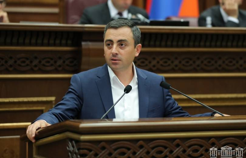 Հայահոծ Հալեպում տիրող իրավիճակը չափազանց մտահոգիչ է․ Իշխան Սաղաթելյանը հեռախոսազրույցներ է ունեցել դեսպանի, հայազգի պատգամավորի ու Բերիո թեմի խոսնակի հետ
