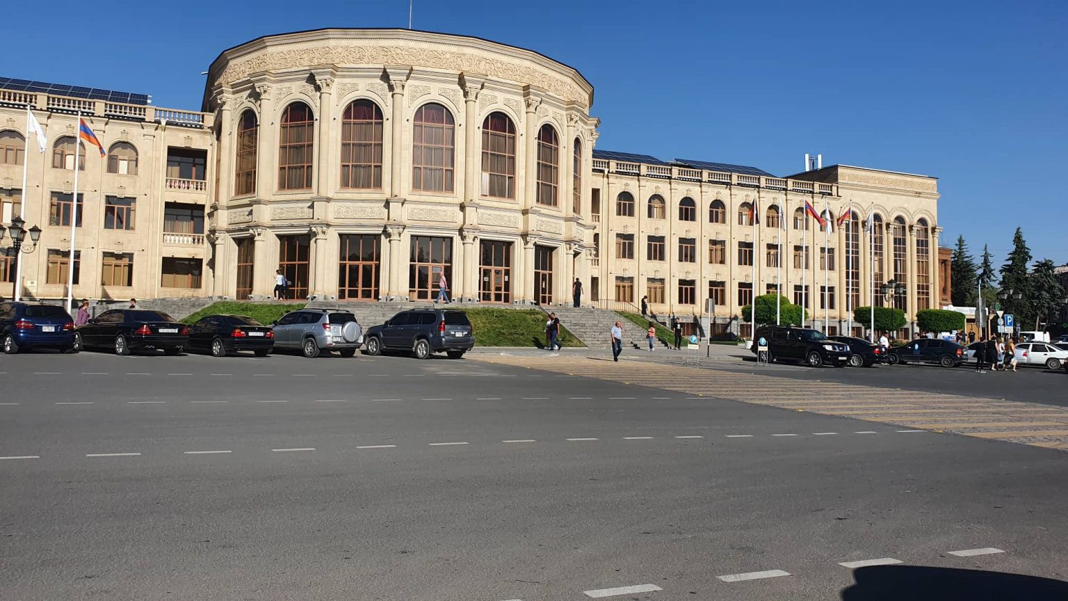 Գյումրիի ՔՊ-ի գրասենյակում վաղը փակ նիստ է լինելու
