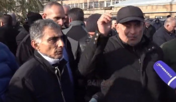 Վրացի վարորդներն ինձնից լա՞վն են. ավտոբուսի վարորդների բողոքի ակցիան շարունակվում է