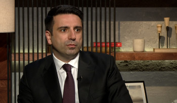 Ալեն Սիմոնյանը լրագրողներին հրավիրել է թեյի սեղանի շուրջ զրույցի