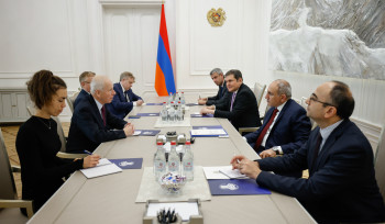 Նիկոլ Փաշինյանն ընդունել է ՀՀ-ում Կանադայի վարչապետի բանագնացին. կողմերը անդրադարձել են Հայաստան-Ադրբեջան խաղաղության պայմանագրի շուրջ բանակցություններին