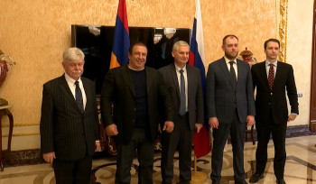 Երկխոսությունը կայացավ․ «Հայաստանը և Ռուսաստանը՝ տարածաշրջանային և գլոբալ վերաձևավորման պայմաններում» թեմայով համաժողովի դիվանագետներն ու փորձագետները հանդիպել են Գագիկ Ծառուկյանի հետ (տեսանյութ)