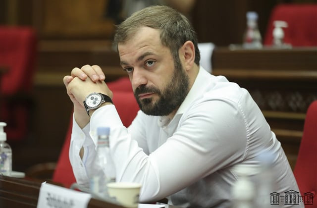 Գևորգ Պապոյանը՝ հեղուկ գազի գնի թանկացման և Լարսում իրավիճակի մասին