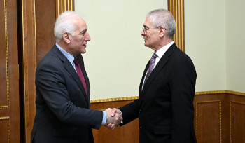 Վահագն Խաչատուրյանն ազգային տոնի՝ Ռումինիայի Միավորման օրվա կապակցությամբ ընդունել է Ռումինիայի դեսպանին