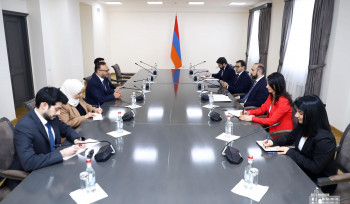 Արարատ Միրզոյանը հանդիպում է ունեցել ԱՄԷ նախագահի դիվանագիտական հարցերով խորհրդականի հետ