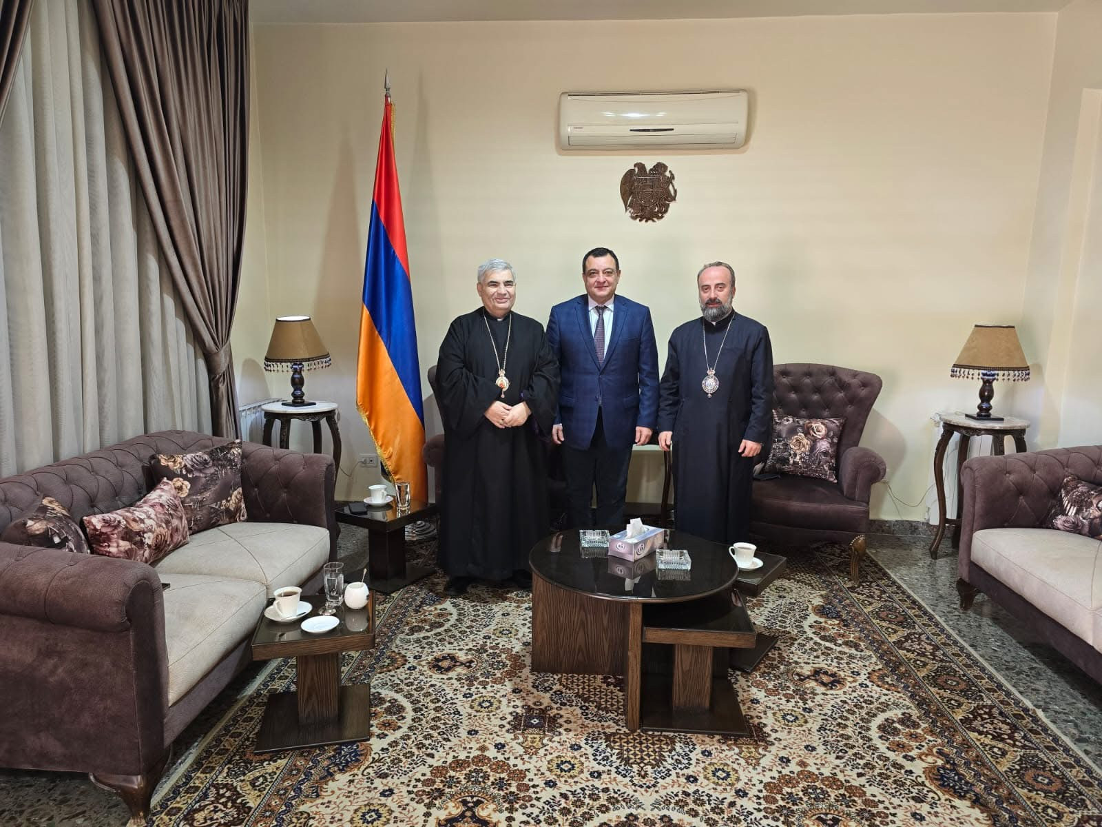Սիրիայում ՀՀ դեսպանություն են այցելել ՀԱԵ և Հայ Կաթողիկե եկեղեցու Դամասկոսի թեմերի առաջնորդները