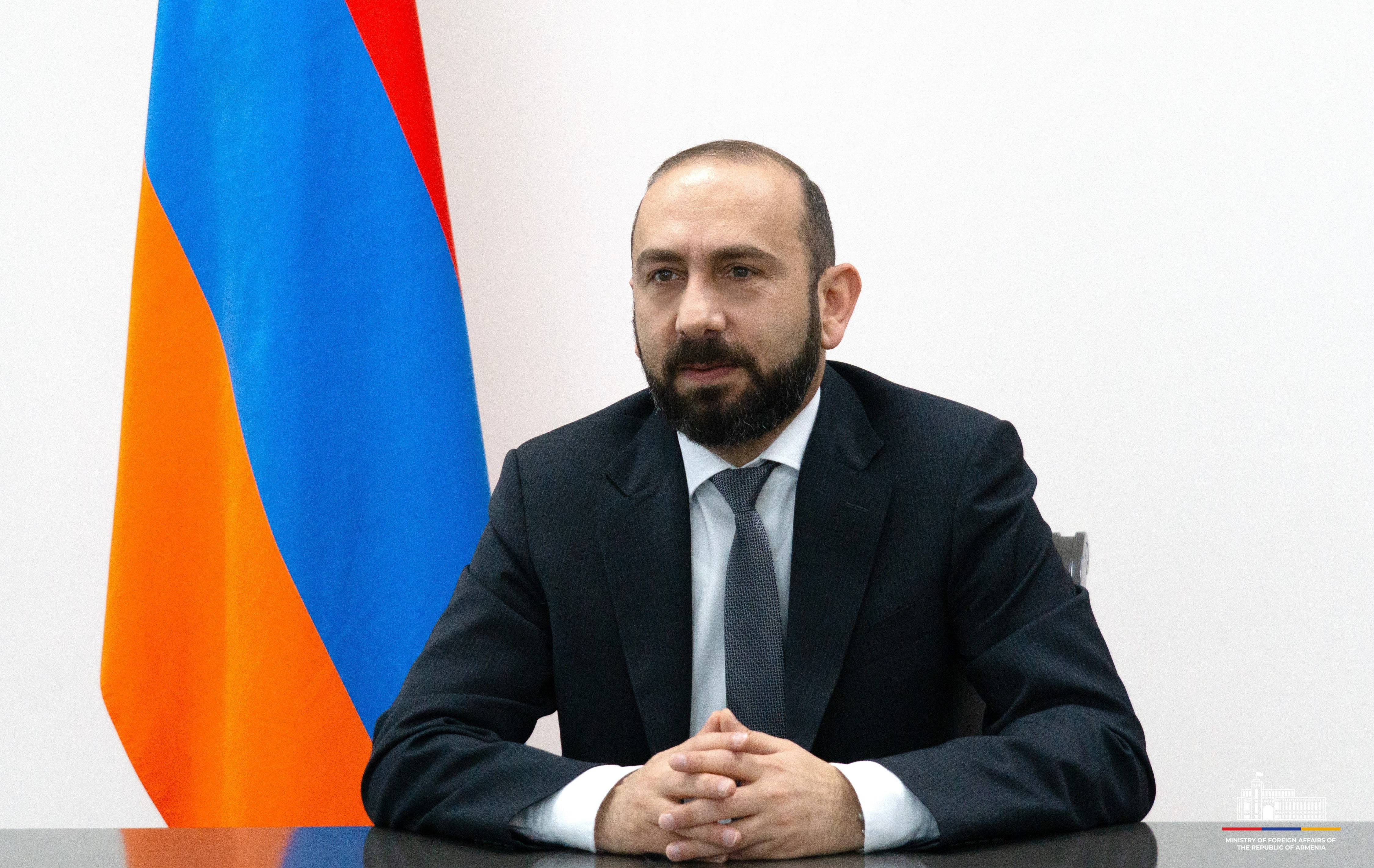 Ադրբեջանին առաջարկել ենք երկաթուղային ենթակառուցվածքը վերագործարկելու, սահմանի հատման ընթացակարգերի պարզեցման եղանակներ. Արարատ Միրզոյան