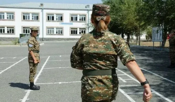 Կին զինծառայողների համար առաջարկվում է սահմանել 125 հազար դրամ հավելավճար