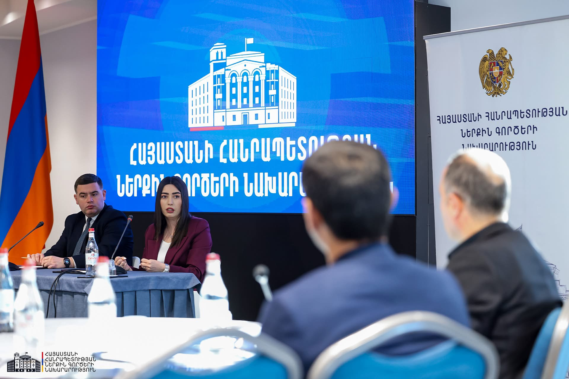 ՆԳ նախարարը ԶԼՄ ներկայացուցիչների հետ քննարկել է նախարարությանը և ենթակա ծառայություններին վերաբերող հարցեր