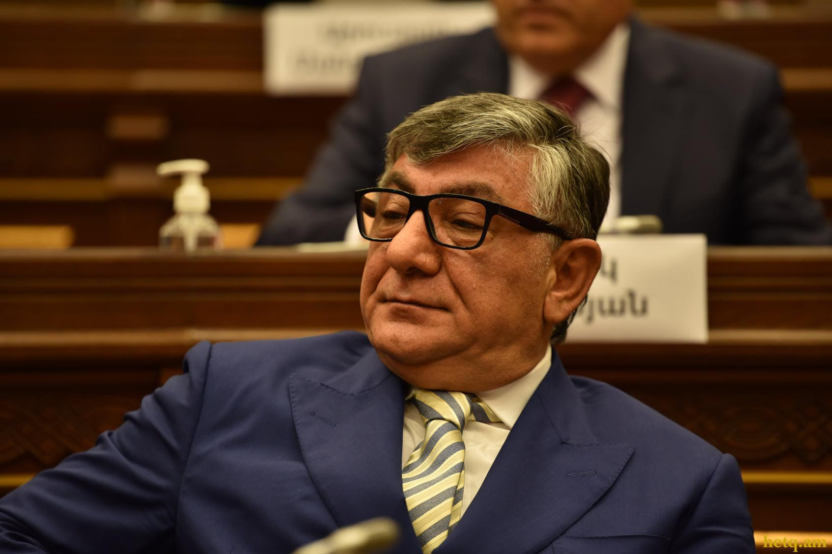 Մենաշնորհ չկա, կոռուպցիա չկա․ 31 անշարժ գույք, միայն կանխիկ 6 մլրդ 693 մլն դրամ, մոտ 2 մլն դոլար հայտարարագրած Խաչատուր Սուքիասյան
