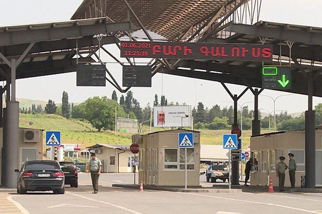 Բագրատաշենի անցակետում հրդեհ է բռնկվել