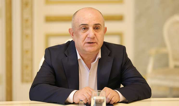 «Ժողովու´րդն է իր ճակատագրի իրավատերը». Սամվել Բաբայանը Արցախում հանրահավաք է նախաձեռնել