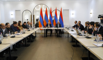 Պետությունները կայանում են իրենց քաղաքացիների բարեկեցությունով. Նիկոլ Փաշինյանի և Վահագն Խաչատուրյանի գլխավորությամբ քննարկվել են տնտեսության զարգացման հեռանկարները