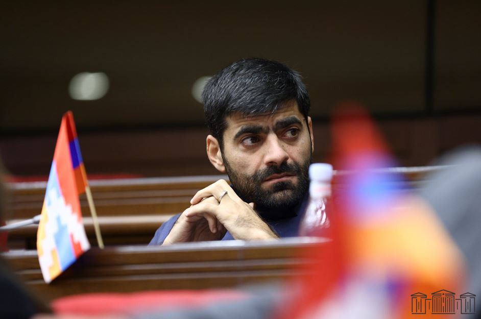 Մհեր Սահակյանի հոգեհանգստյան արարողությունը տեղի կունենա վաղը՝ Կոնդի Սբ. Հովհաննես եկեղեցում