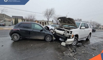 Երևանում մեքենաներ են բախվել. կա տուժած
