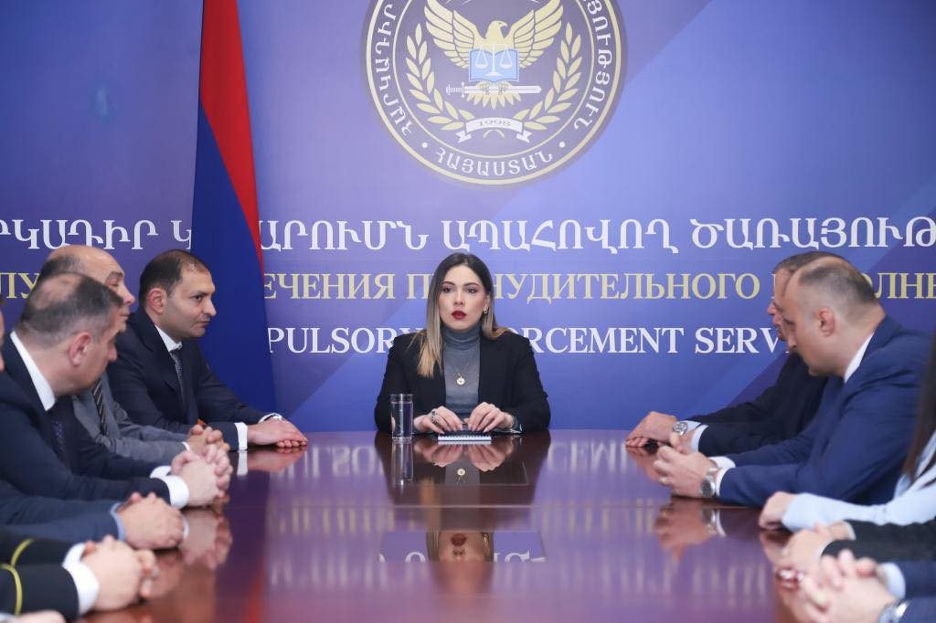 Սրբուհի Գալյանը ներկայացրել է Հարկադիր կատարումն ապահովող ծառայության նոր պետ Սիրո Ամիրխանյանին