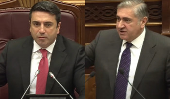 Ես էլ ասեմ՝ կողմ ըլլալով դեմ եք, դեմ ըլլալով՝  կողմ եք, Դուք հո դաշնակցակա՞ն չեք, դուրներդ կգա՞․ Ալեն Սիմոնյանի և Արթուր Խաչատրյանի լեզվակռիվը՝ ԱԺ-ում