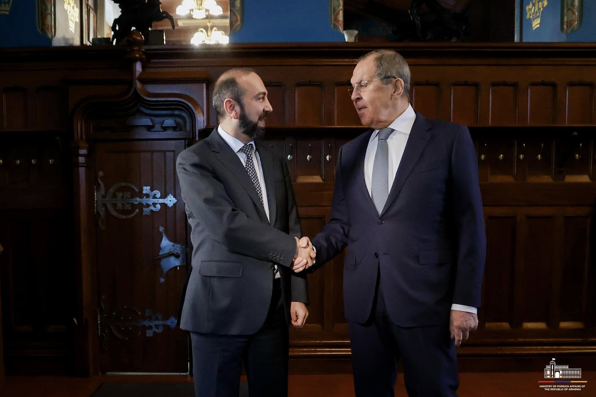 Հուսով ենք՝ ռուսական կողմը կխուսափի միակողմանի մեկնաբանություններից, նպատակ ունենք զարգացնել երկկողմ հարաբերությունները՝ հիմնված ինքնիշխանության նկատմամբ հարգանքի վրա. Միրզոյան