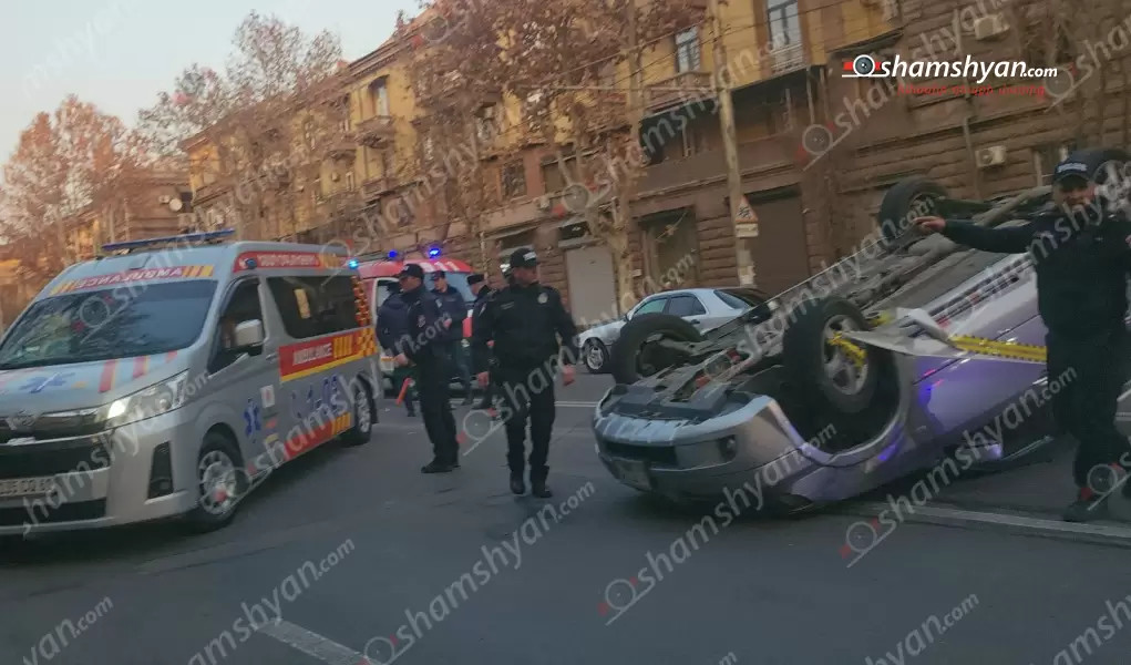 Երևանում բախվել են «Lexus»-ն ու «Mitsubishi»-ն. վերջինը գլխիվայր շրջվել է