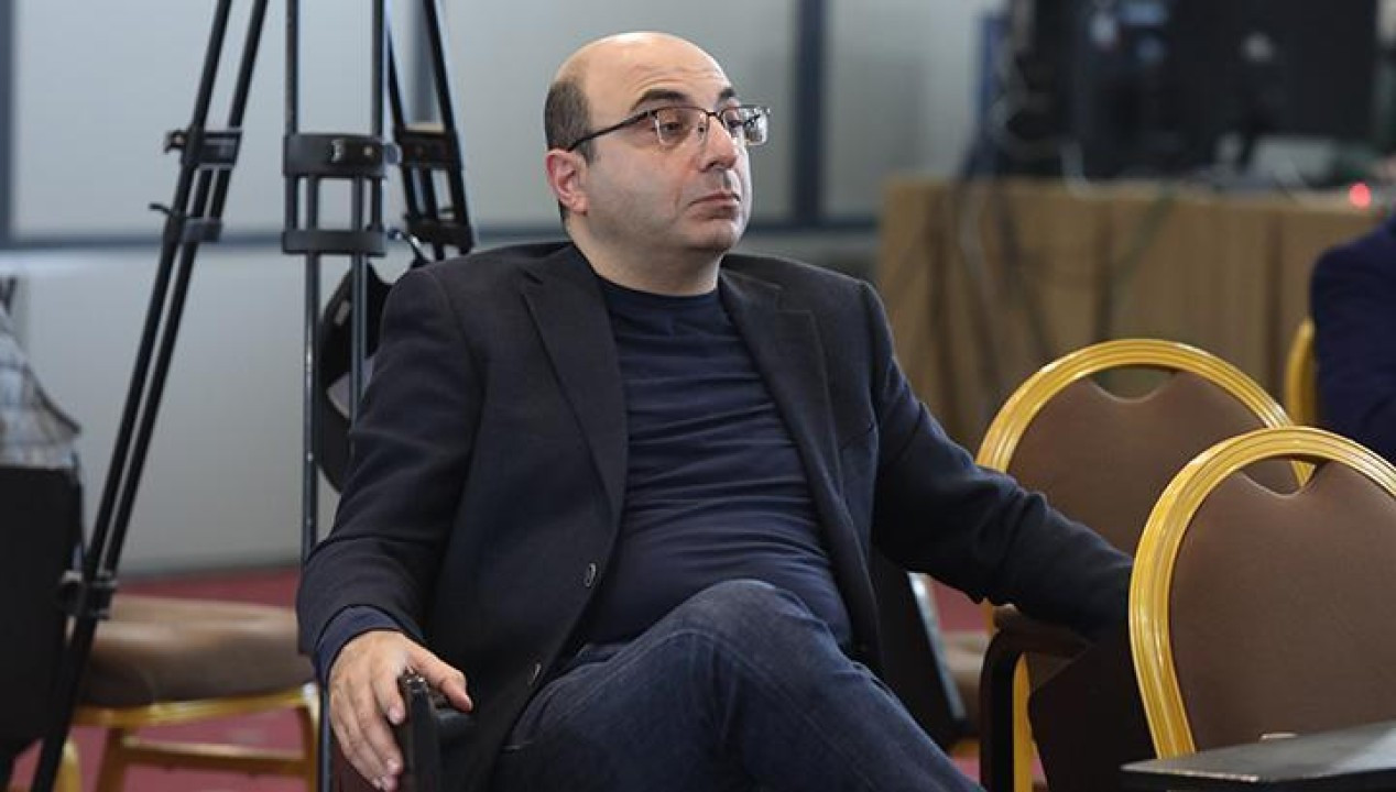 Փոփոխությունների անխուսափելիություն. մաս առաջին. Վահե Հովհաննիսյան