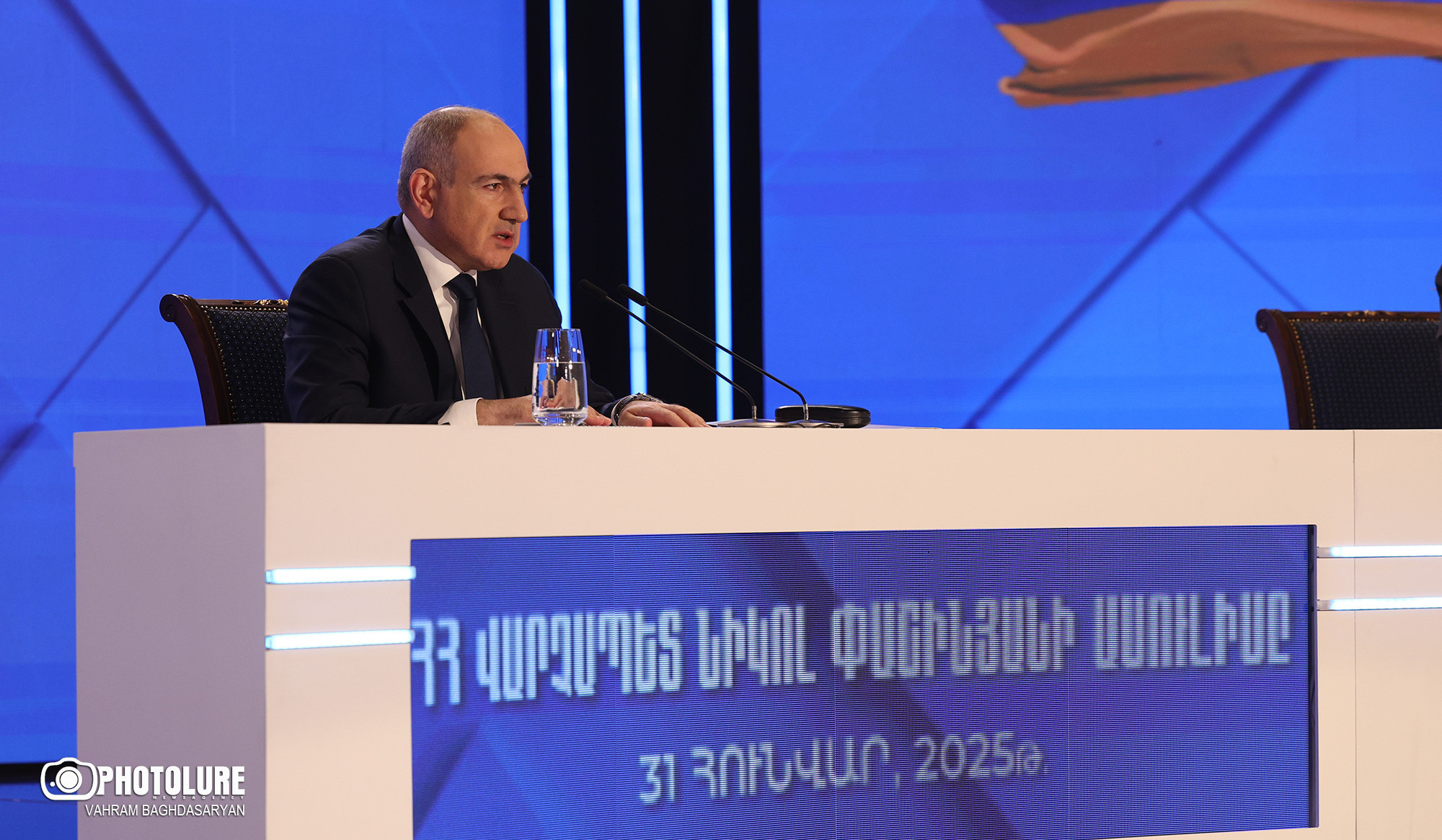 Ցանկացած մեկը ցանկացած պահի, եթե ժողովրդից գողանա, պետք է իմանա, որ առնվազն գալու է այդ օրը, որ իրենից հետ են վերցնելու. Փաշինյան