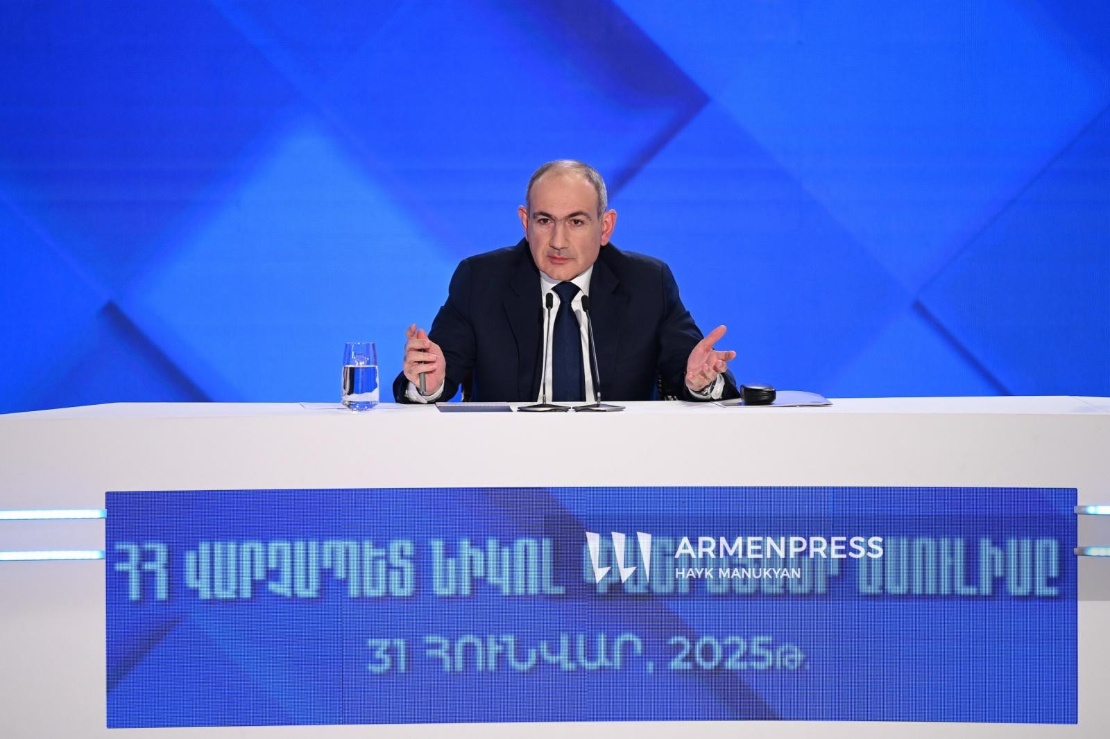 Արդեն բանավեճի չեմ հրավիրում ՀՀ նախկին նախագահներին, էլ բանավիճելու բան չկա․ Փաշինյանը՝ Պետդեպի գաղտնազերծած փաստաթղթերի մասին
