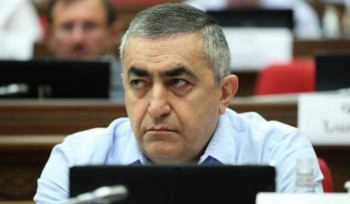 ՀՀ իշխանությունները հանրությանը նախապատրաստում են, որ ասեն՝ «Մեղրին մենք չտվեցինք, արդեն տված էր». Արմեն Ռուստամյան