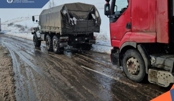 Փրկարարները արգելափակումից դուրս են բերել 73 բեռնատար ավտոմեքենա