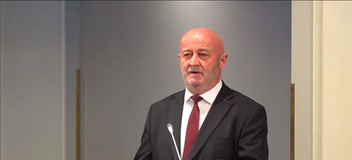 Հովիկ Աղազարյանին վարի ես տալիս, քո ռեսուրսները սպառվում են, պետք է հեռանաս. Աղազարյանը՝ Փաշինյանի մասին