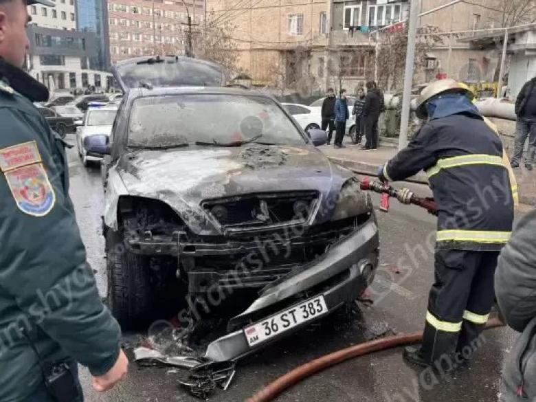 Երևանում վարելու ընթացքում մեքենայում հրդեհ է բռնկվել