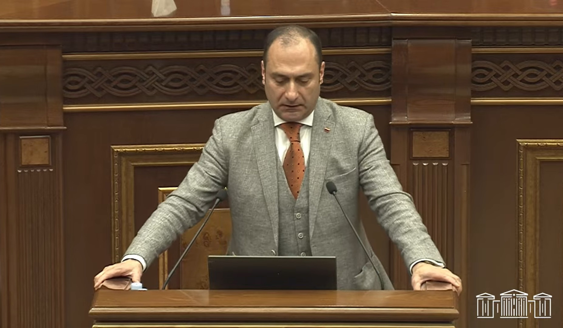 Խորհրդարանը քննարկում է ԵՄ-ին ՀՀ-ի անդամակցելու գործընթացի մեկնարկի մասին նախագիծը