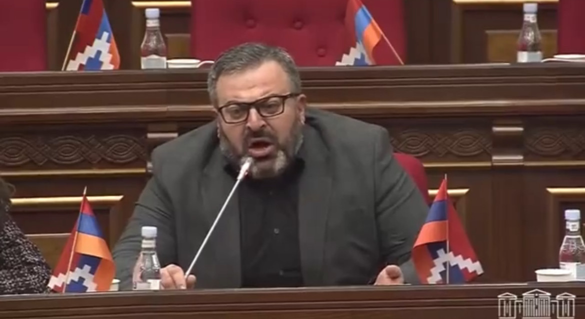 Ես էլ Մոնիկա Բելուչիի նկատմամբ անտարբեր չեմ, ստորագրահավա՞ք սկսենք. Գառնիկ Դանիելյան