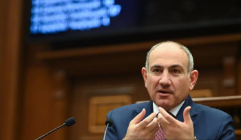 Չեմ զարմանա, որ ձեզ հայտնի շրջանակներից այդ մարդկանց վճարել են, տարել, երգել են տվել. Փաշինյանը՝ Հրապարակում ադրբեջաներեն երգողների մասին