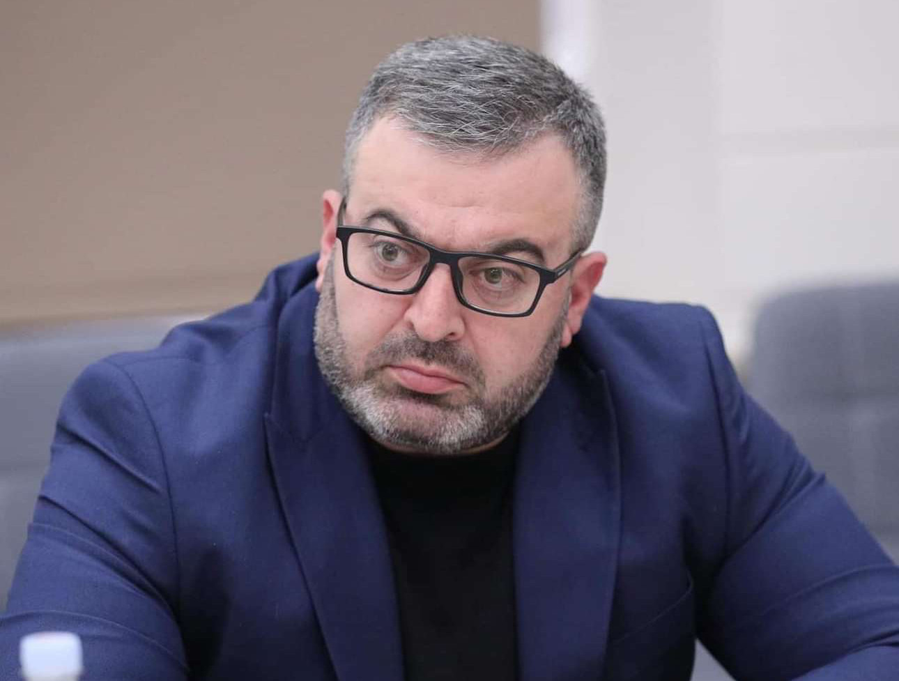 Ինչու՞ է որոշվել երկքաղաքացի ջավախահայերին վրացական վարորդական իրավունքով երթևեկելու 1ամիս ժամկետ տալ, ոչ թե 6. ջավախահայերին ապօրինի տուգանելը պետք է դադարեցվի, դա՛ կլինի չքնաղ լուծում. Գառնիկ Դանիելյան
