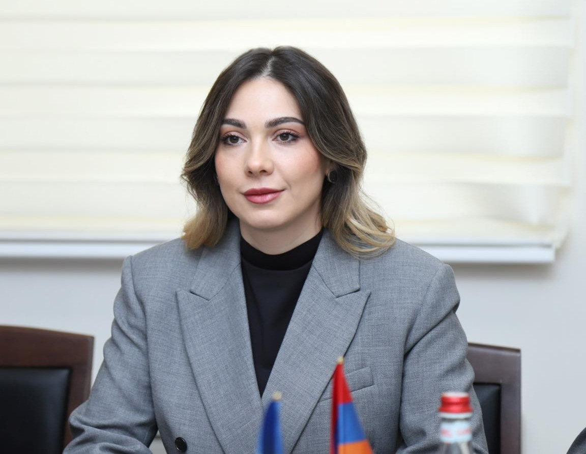 Ի՞նչ գիրք է նվեր ստացել Սրբուհի Գալյանը ցմահ ազատազրկվածից (լուսանկարներ)