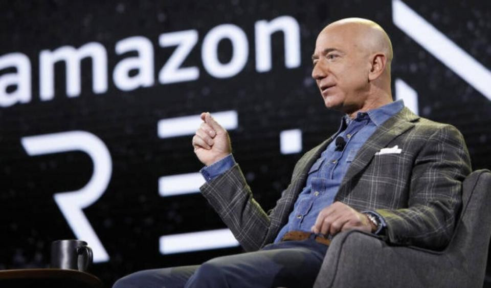 Amazon-ի ղեկավար Ջեֆ Բեզոսը կարող է բանտում հայտնվել երեխաներին դանակներ վաճառելու համար
