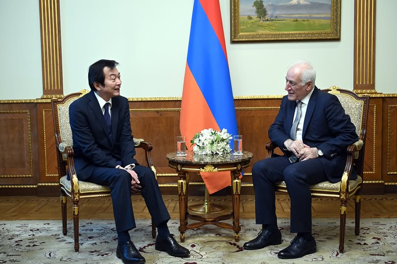 Վահագն Խաչատուրյանն ընդունել է Հայաստանում Ճապոնիայի դեսպանին