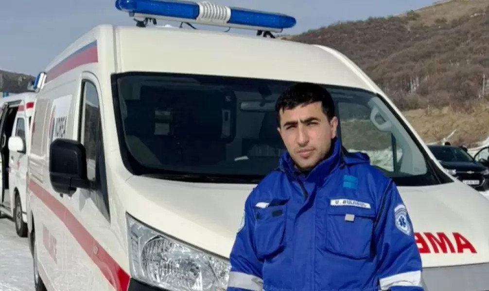 Գյումրիում Ախուրյանի նախկին ոստիկանապետերից մեկի ազգականը ծեծել է բուժակ, պատերազմի մասնակից Մհեր Քոլոյանին