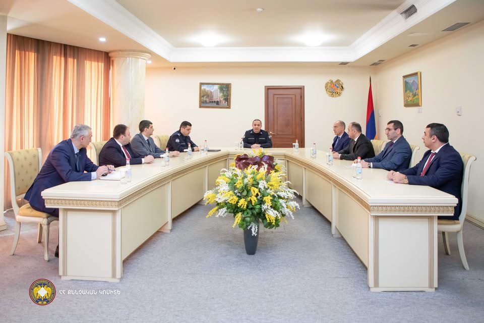 Քննչական կոմիտեի նախագահը ներկայացրել է Հատուկ հանձնարարություններով գլխավոր վարչության նորանշանակ պետին (լուսանկարներ)