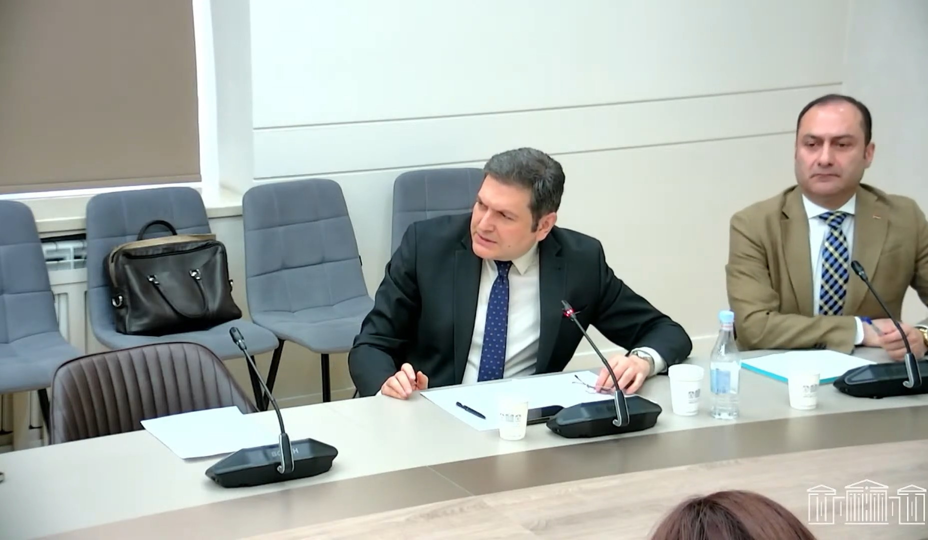 Պարույր Հովհաննիսյանը վստահեցրել է՝ գերիների հարցով ԱԳՆ-ն օգտագործում է բոլոր հնարավորությունները