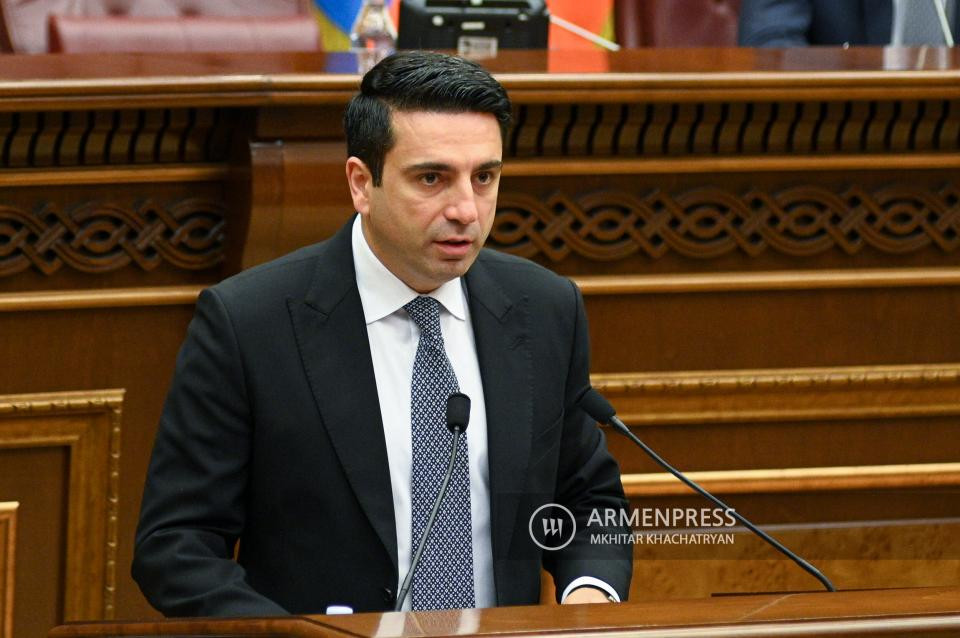 Վստահ չեմ, որ որևիցե միջազգային գործիչ կամ դատարան կարող է համարել, թե Բաքվի «դատավարությունն» իրավական ուժ ունի. Ալեն Սիմոնյան
