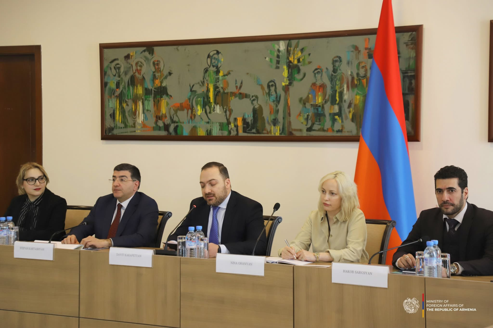 Դավիթ Կարապետյանը ՀՀ-ում հավատարմագրված դիվանագներին է ներկայացրել «Երևանյան երկխոսություն» համաժողովի նախապատրաստական աշխատանքները
