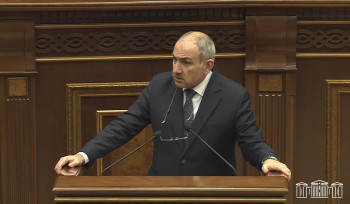 Վերջին անգամ, երբ ավտոբուսից օգտվում էի, կողքի ուղևորը հուշեց, որ քարտը պետք է կպցնել,. Նիկոլ Փաշինյան