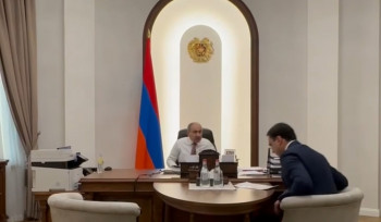 Նիկոլ Փաշինյանը հանդիպում է ունեցել Տիգրան Ավինյանի հետ