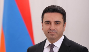 Խոնարհումս և հարգանքիս խոսքերն եմ հղում հայրենիքի համար իրենց կյանքը տված մեր զինվորների մայրերին, կանանց, դուստրերին ու քույրերին. Ալեն Սիմոնյան